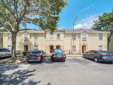2749 Club Cortile Cir, Kissimmee, FL 34746