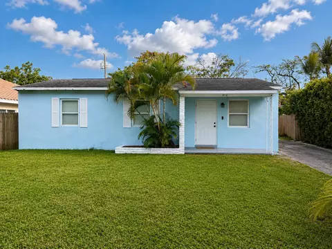 818 Glenridge Dr, West Palm Beach, FL 33405