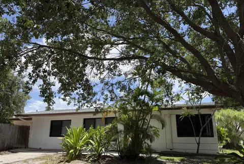 4250 NE 12th Ave, Pompano Beach, FL 33064