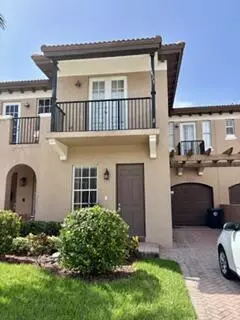 6898 Julia Gardens Dr, Coconut Creek, FL 33073