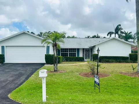 121 W Cypress Rd, Greenacres, FL 33467