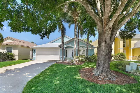 1959 NW Marsh Rabbit Ln, Jensen Beach, FL 34957