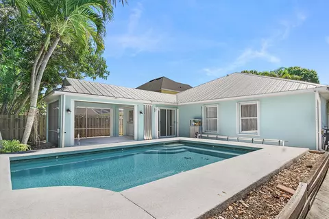 1959 NW Marsh Rabbit Ln, Jensen Beach, FL 34957