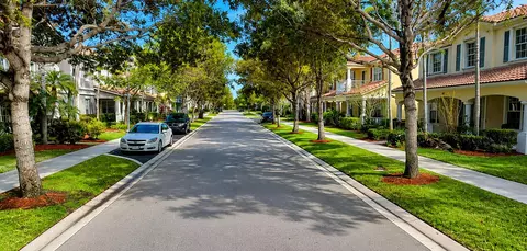 1539 Fenton Dr, Delray Beach, FL 33445