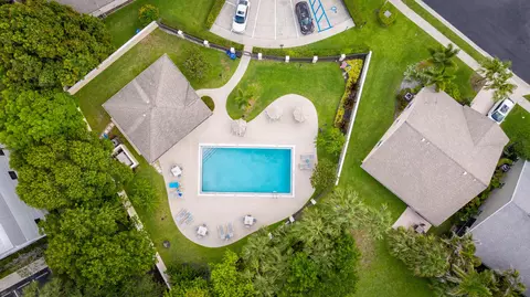 View/Area - 124 Adobe Cir, Jupiter, FL 33458 photo 10 of 10