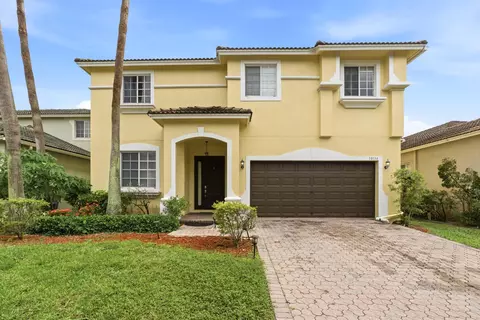 10134 Boca Vista Dr, Boca Raton, FL 33498