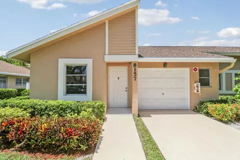 8157 Springtree Rd, Boca Raton, FL 33496