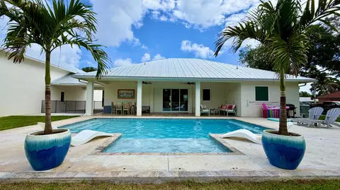 4255 79th St, Vero Beach, FL 32967