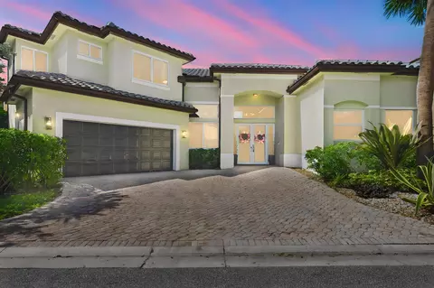 10921 Ravel Ct, Boca Raton, FL 33498