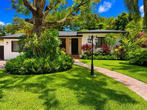 13231 NW 1st Ave, Miami, FL 33168