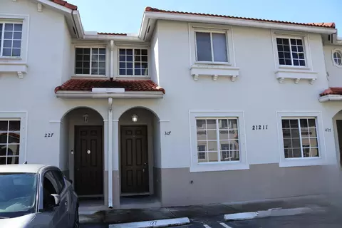 21211 NW 14th Pl #3-27, Miami Gardens, FL 33169