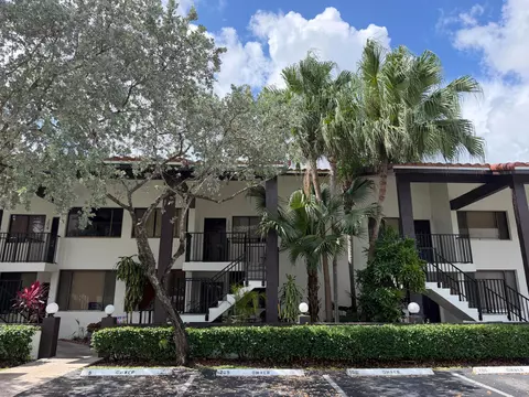 3300 NW 46th St #104, Oakland Park, FL 33309