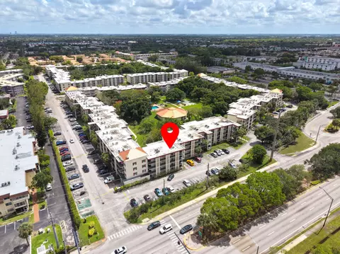 3099 NW 48th Ave #260, Lauderdale Lakes, FL 33313