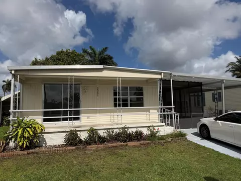 2041 SW 84th Ave, Davie, FL 33324
