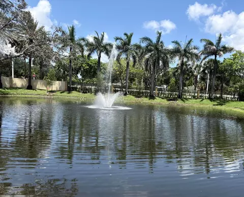 203 S Santa Catalina Cir #203, North Lauderdale, FL 33068
