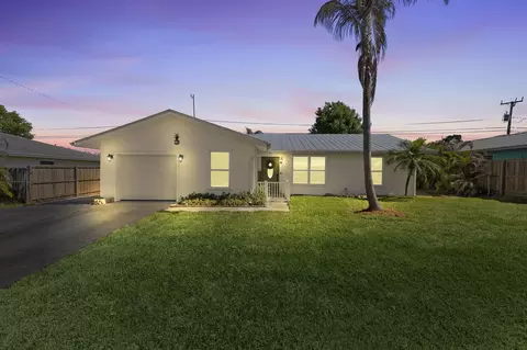 1729 NE 23rd Ter, Jensen Beach, FL 34957