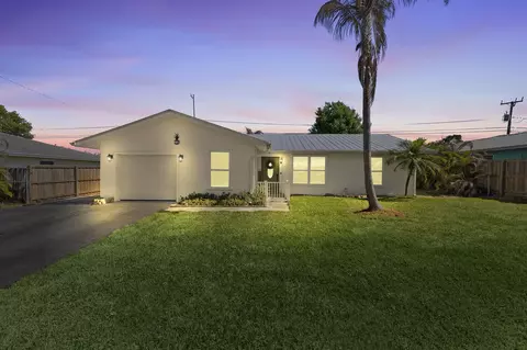 1729 NE 23rd Ter, Jensen Beach, FL 34957