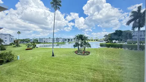 2728 N Garden Dr N #214, Lake Worth Beach, FL 33461