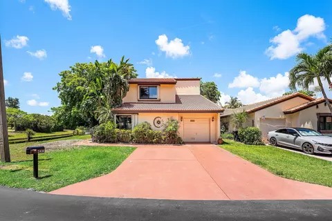 2810 Sand Pines Ct, Lake Worth, FL 33462