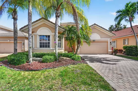 7200 Veneto Dr, Boynton Beach, FL 33437