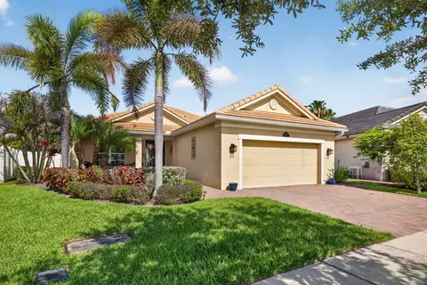 11642 SW Rowena St, Port Saint Lucie, FL 34987