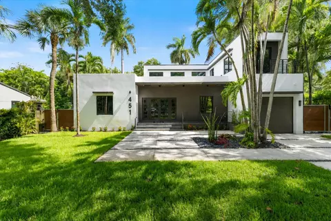 451 NE 119th St, Biscayne Park, FL 33161