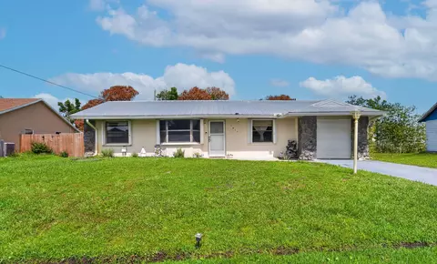 1911 SE Dock St, Port Saint Lucie, FL 34952