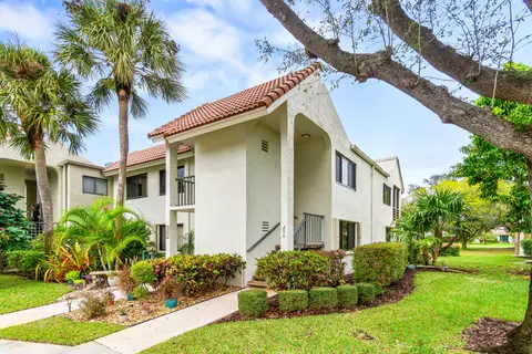 5687 Fairway Park Dr, Boynton Beach, FL 33437