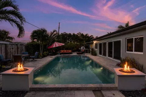 5041 NE 24th Ave, Lighthouse Point, FL 33064