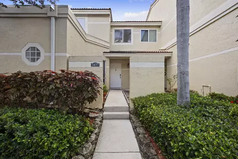 3477 Deer Creek Palladian Cir, Deerfield Beach, FL 33442