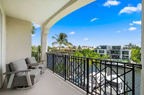 2720 NE 15th St #303, Fort Lauderdale, FL 33304