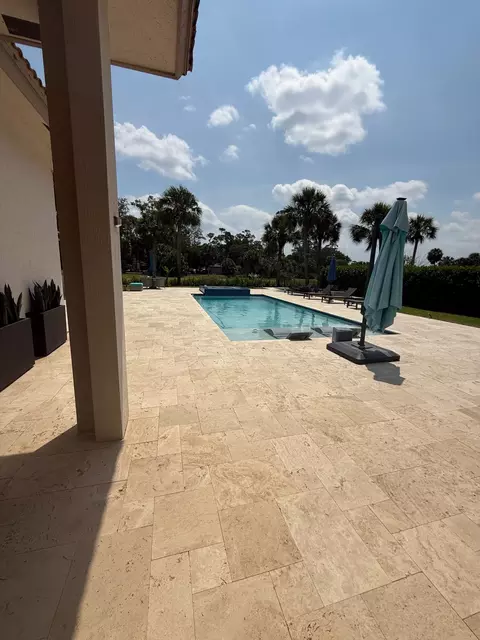 142 Brynhurst Ct, West Palm Beach, FL 33413