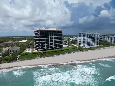 800 Ocean Dr #205, Juno Beach, FL 33408