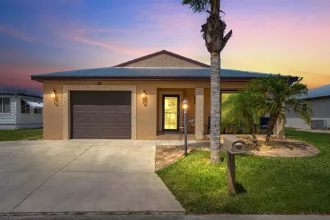 24 Alta Loma, Port Saint Lucie, FL 34952