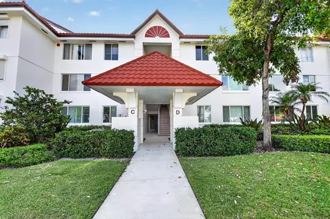 104 Half Moon Cir #D2, Hypoluxo, FL 33462