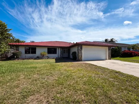 2026 Mark Dr, Lake Worth, FL 33461