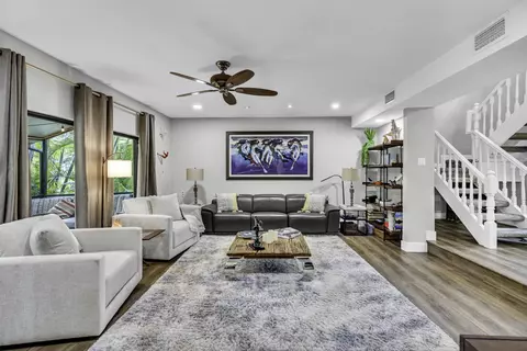 2057 Maplewood Dr, Coral Springs, FL 33071