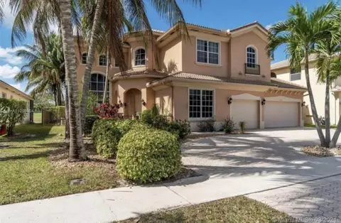 1831 Waldorf Dr, Royal Palm Beach, FL 33411