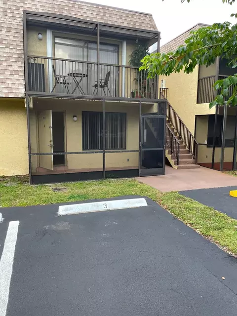 1245 S Flagler Ave S #303, Pompano Beach, FL 33060