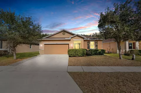 138 Port Royal Ct, Sebastian, FL 32958