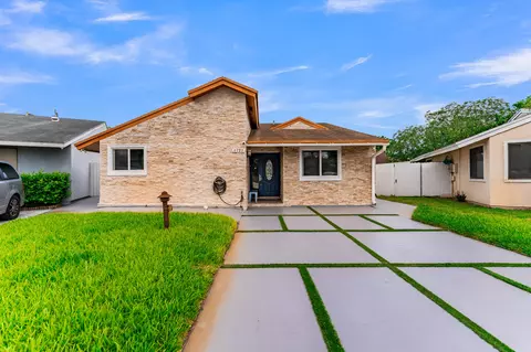 1721 SW 87th Ter, Miramar, FL 33025
