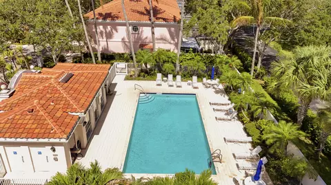 Exterior - 77 Laurel Oaks Cir, Tequesta, FL 33469 photo 6 of 6