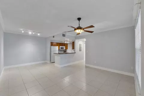 5980 W Sample Rd #104, Margate, FL 33063