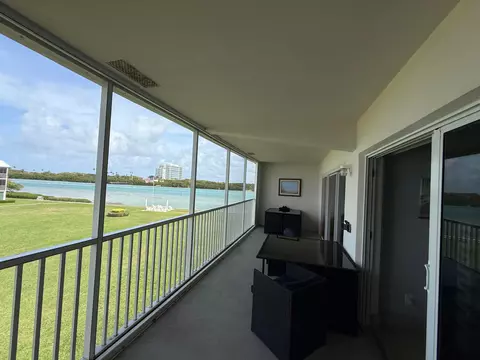 100 Waterway Rd #E305, Tequesta, FL 33469
