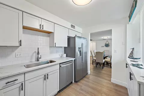 1605 S Us Highway 1 #M1-103, Jupiter, FL 33477
