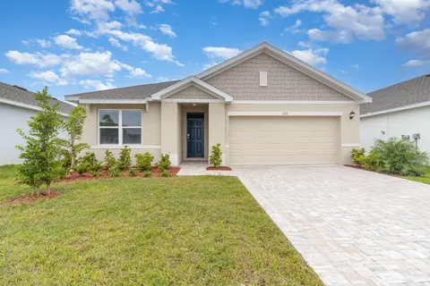 9061 Venetian Sq, Vero Beach, FL 32966