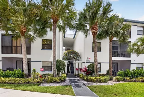 5153 Floria Dr #J, Boynton Beach, FL 33437