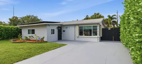 6448 Custer St, Hollywood, FL 33024