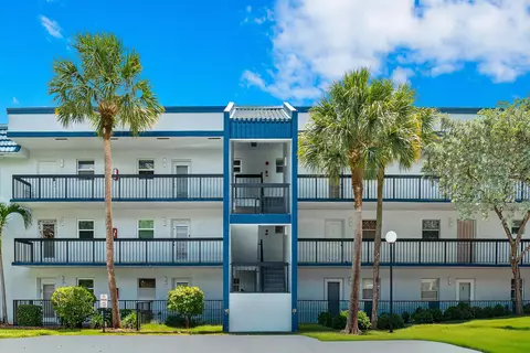 3170 Holiday Springs Blvd #6-203, Margate, FL 33063