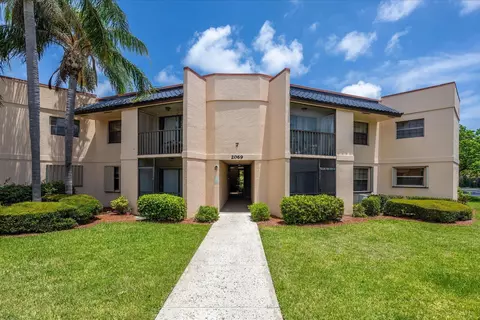 2069 NE Collins Cir #7-50, Jensen Beach, FL 34957
